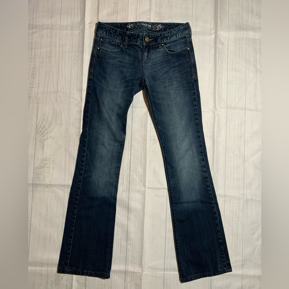 Express Stella bootcut low rise jeans. Size 0R.